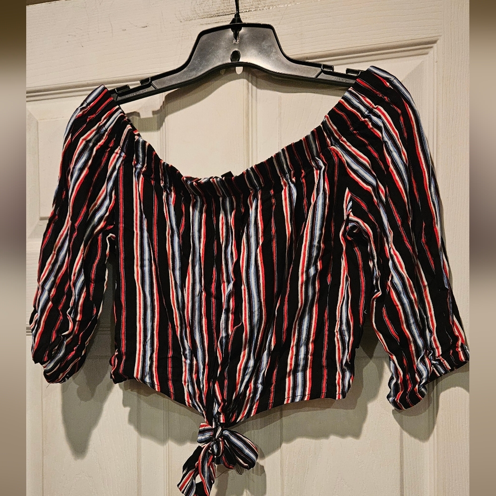 AMBIANCE CROP TOP